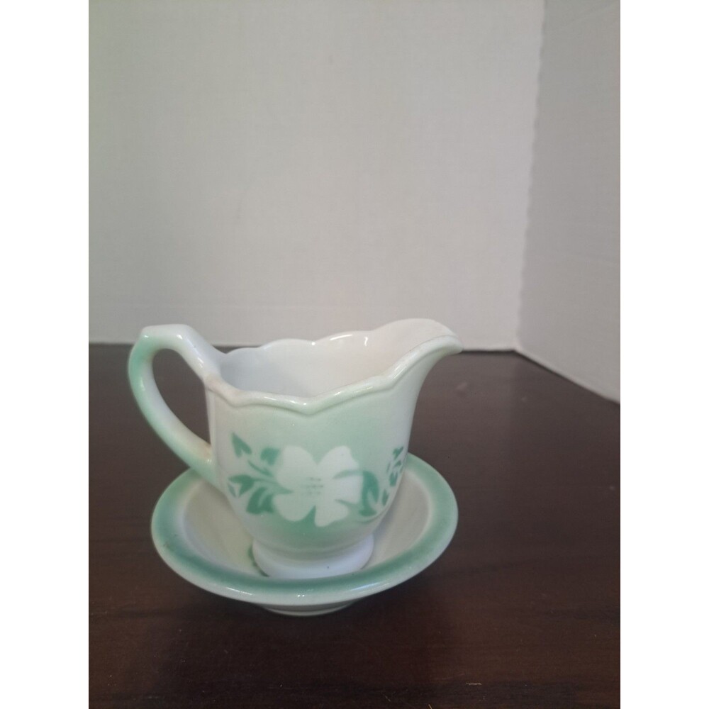 1957 Syracuse Milbrook Creamer With Underplate